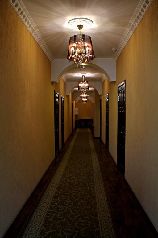 Hotel Meduza ハルキウ エクステリア 写真